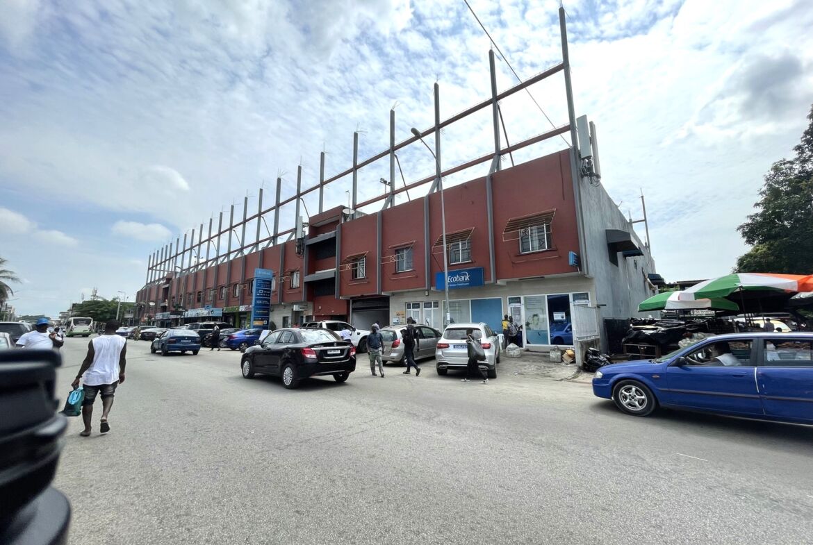 TREICHVILLE - CENTRE COMMERCIAL (1)