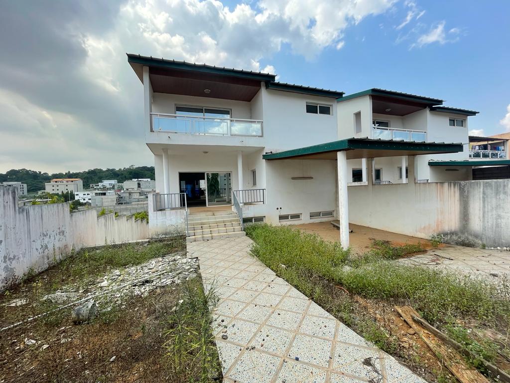 UN TRIPLEX DE TYPE F8 EN VENTE A LA RIVIERA ABATTA CARRIÈRE SUR PERFECTOR IMMOBILIER COTE D’IVOIRE